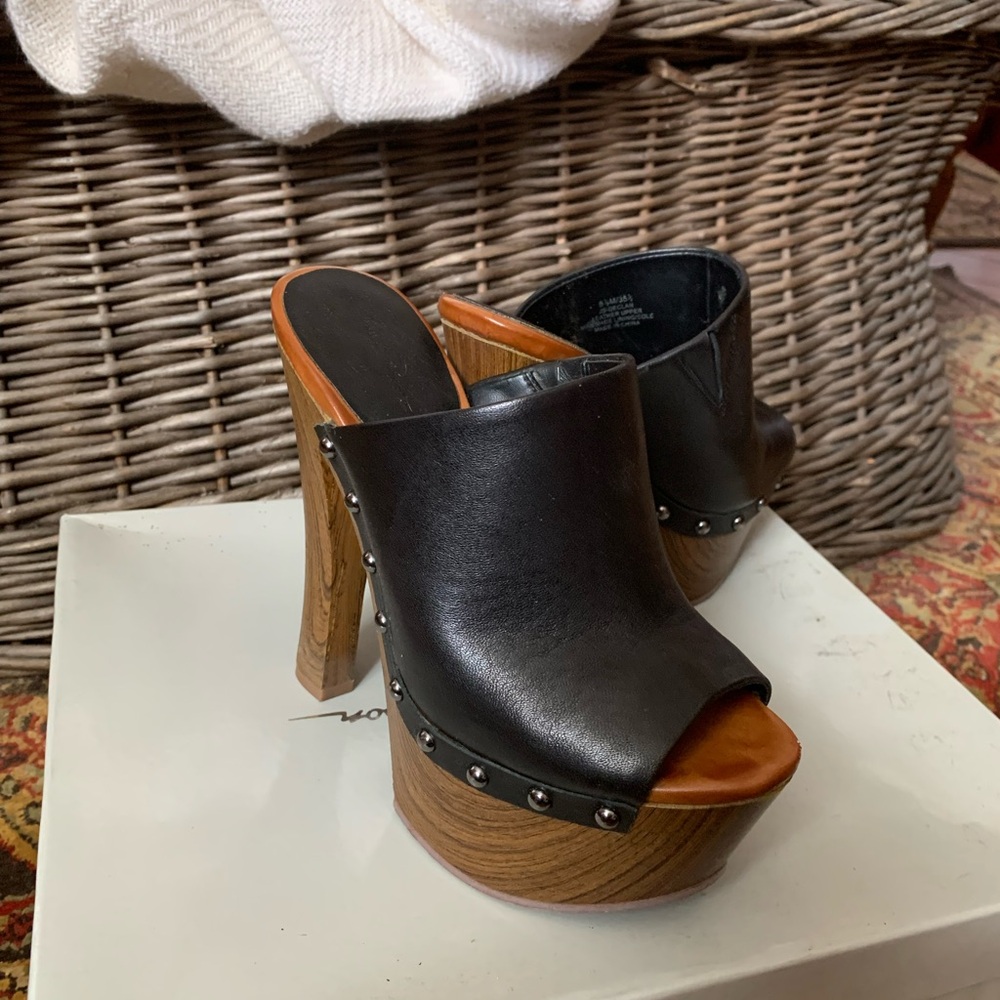 Jessica Simpson Black Leather Platform Mule Sandals with Wood-Look Heel - Picture 3 of 3